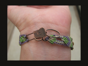 Vineyard knot micro-macrame bracelet by The Beading Yogini view No. 4