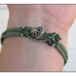 micro macrame turtle bracelet 5 by the beading yogini